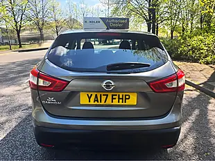 Used 2017 Nissan Qashqai Acenta Grey - Interior and Exterior details 11