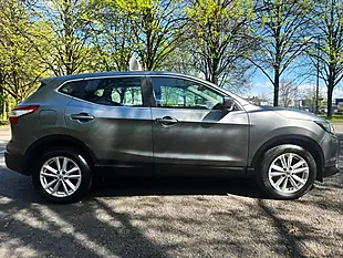 Used 2017 Nissan Qashqai Acenta Grey - Interior and Exterior details 12