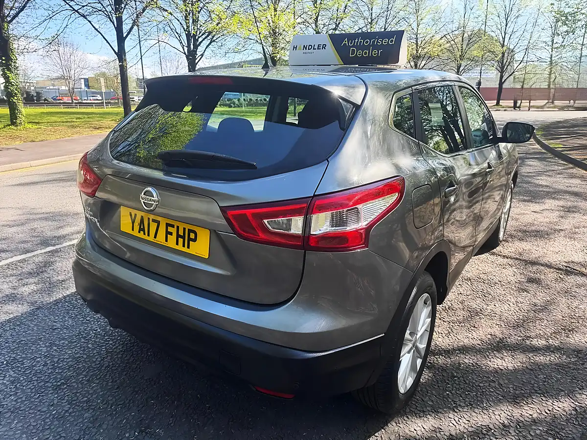 Used 2017 Nissan Qashqai Acenta Grey - Interior and Exterior details 14