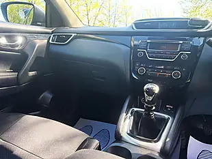 Used 2017 Nissan Qashqai Acenta Grey - Interior and Exterior details 15