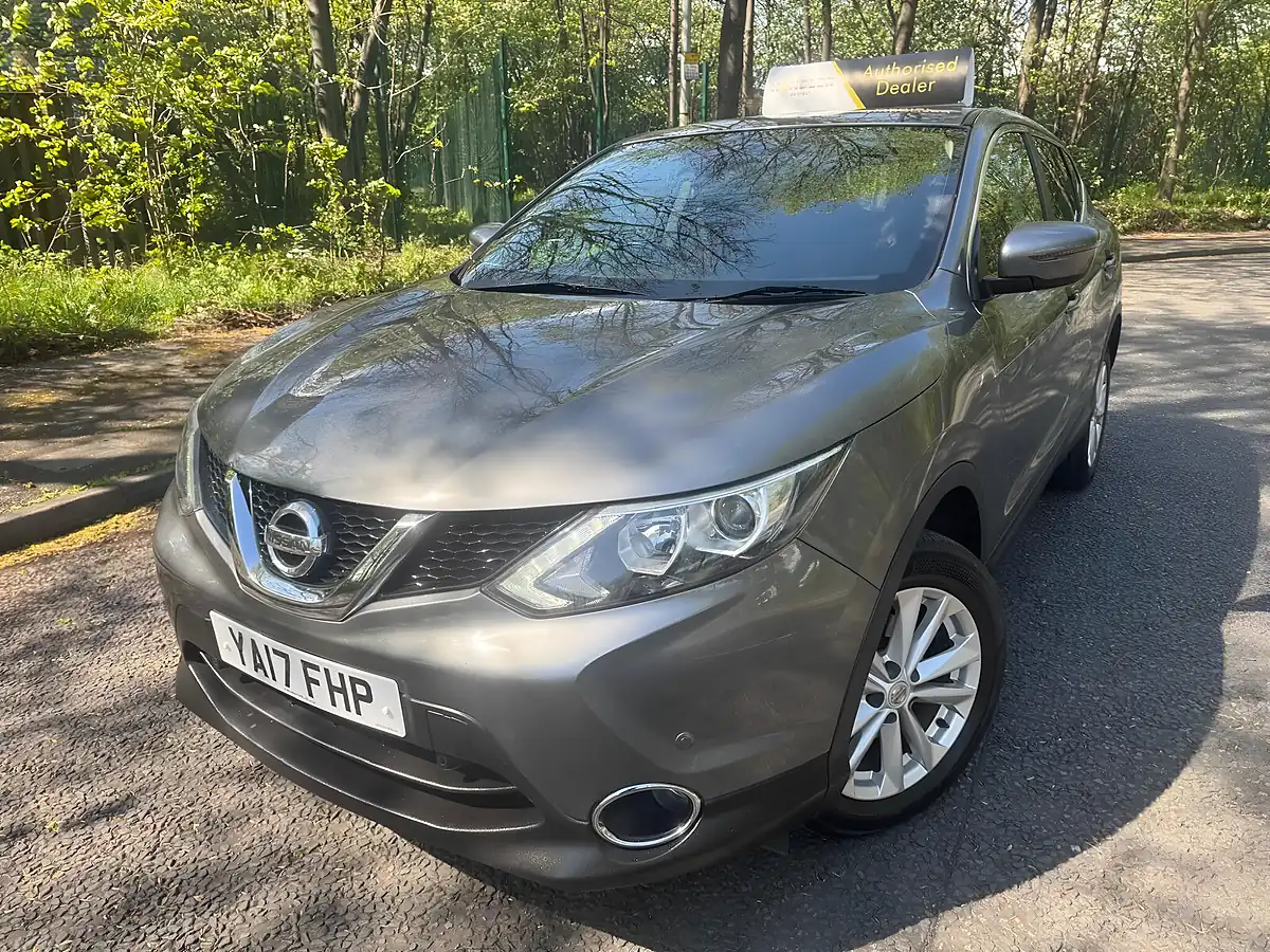 Used 2017 Nissan Qashqai Acenta Grey - Interior and Exterior details 4