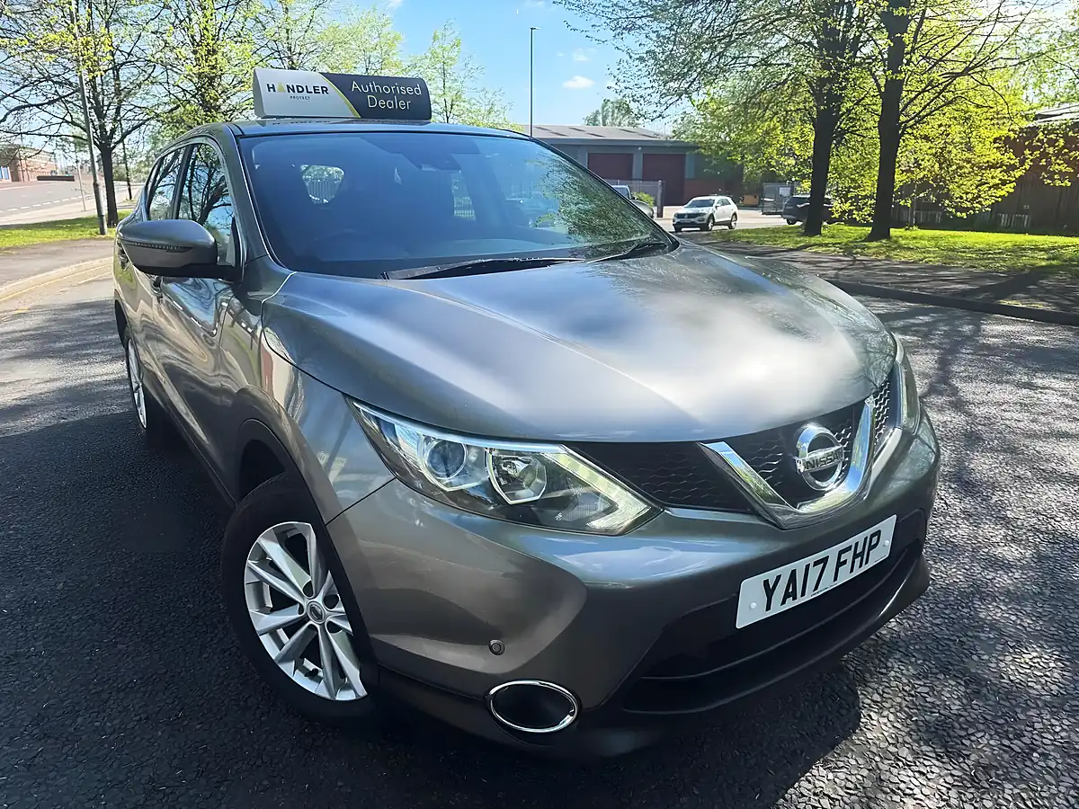 Used 2017 Nissan Qashqai Acenta Grey - Interior and Exterior details 6