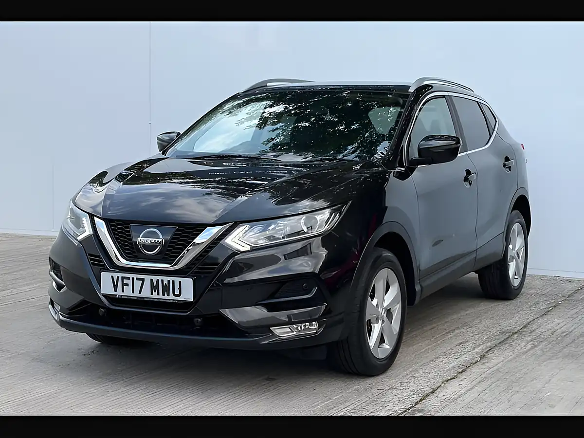 Used 2017 Nissan Qashqai Acenta Pearl Black - Interior and Exterior details 15