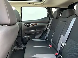 Used 2017 Nissan Qashqai Acenta Pearl Black - Interior and Exterior details 18
