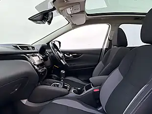 Used 2017 Nissan Qashqai Acenta Pearl Black - Interior and Exterior details 19