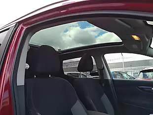 Used 2017 Nissan Qashqai Acenta Red - Interior and Exterior details 13