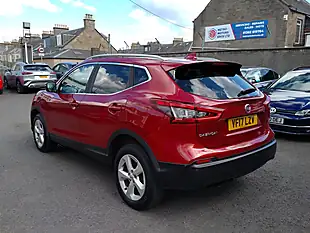 Used 2017 Nissan Qashqai Acenta Red - Interior and Exterior details 4