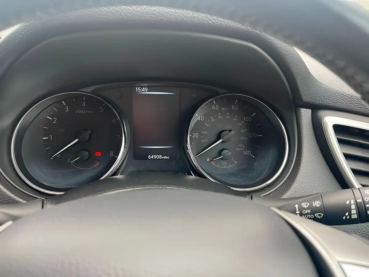 Used 2017 Nissan Qashqai Acenta Xtron Grey - Interior and Exterior details 13
