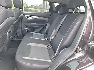 Used 2017 Nissan Qashqai N-Connecta Black - Interior and Exterior details 11