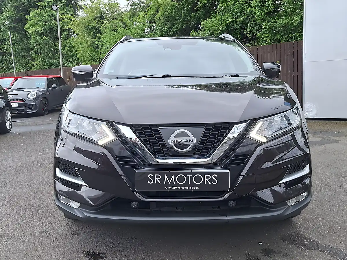 Used 2017 Nissan Qashqai N-Connecta Black - Interior and Exterior details 2