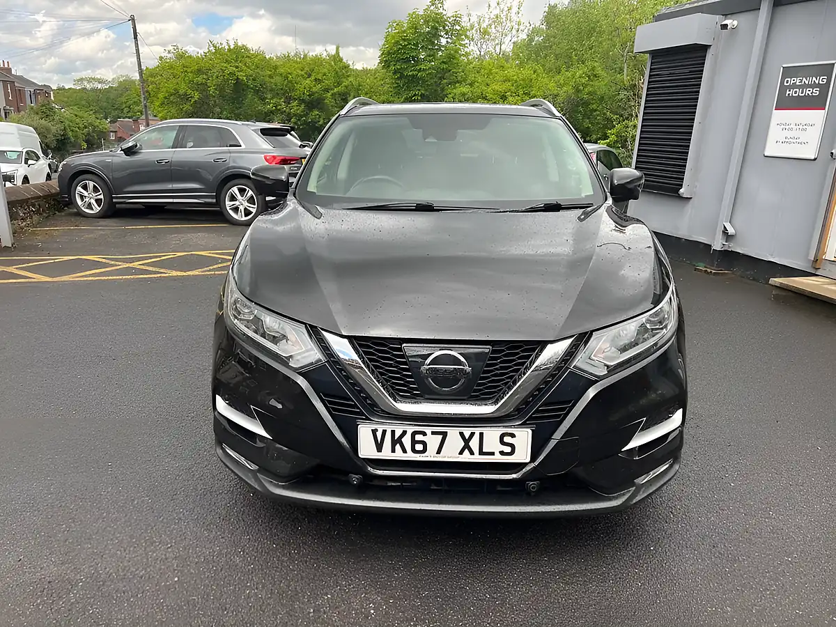 Used 2017 Nissan Qashqai N-Connecta Black - Interior and Exterior details 2
