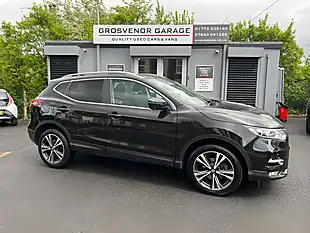 Used 2017 Nissan Qashqai N-Connecta Black - Interior and Exterior details 8