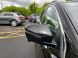 Used 2017 Nissan Qashqai N-Connecta Black - Interior and Exterior details 9