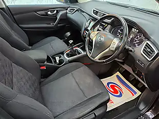 Used 2017 Nissan Qashqai N-Connecta Black - Interior and Exterior details 17