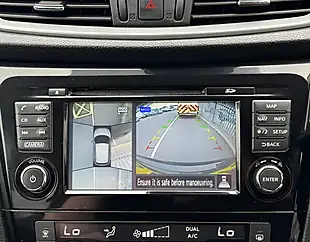 Used 2017 Nissan Qashqai N-Connecta Black - Interior and Exterior details 18