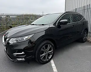 Used 2017 Nissan Qashqai N-Connecta Black - Interior and Exterior details 2