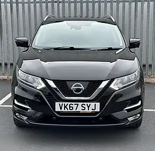Used 2017 Nissan Qashqai N-Connecta Black - Interior and Exterior details 3
