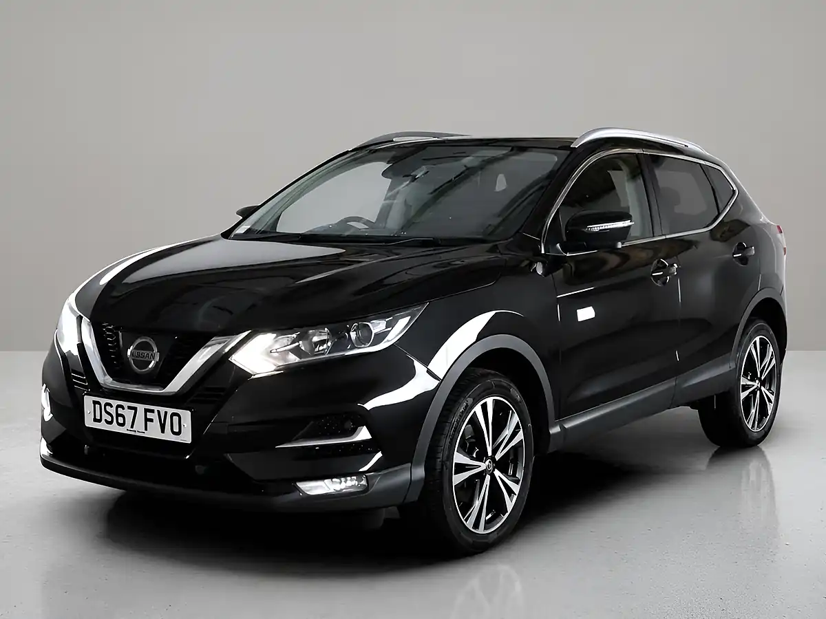 Used 2017 Nissan Qashqai N-Connecta Black - Interior and Exterior details 2