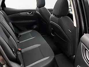 Used 2017 Nissan Qashqai N-Connecta Black - Interior and Exterior details 4