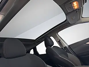 Used 2017 Nissan Qashqai N-Connecta Black - Interior and Exterior details 3