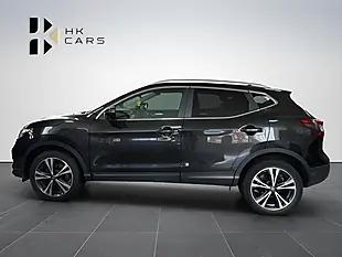 Used 2017 Nissan Qashqai N-Connecta Black - Interior and Exterior details 7