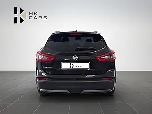 Used 2017 Nissan Qashqai N-Connecta Black - Interior and Exterior details 9