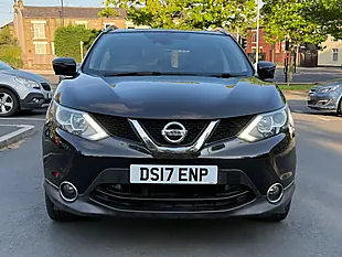 Used 2017 Nissan Qashqai N-Connecta Black - Interior and Exterior details 2
