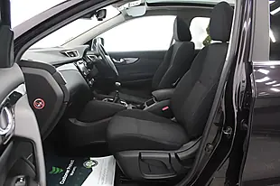 Used 2017 Nissan Qashqai N-Connecta Black - Interior and Exterior details 18