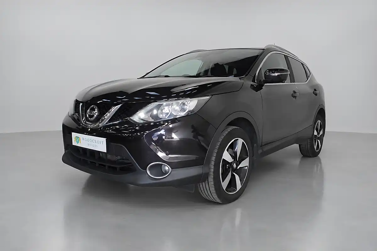 Used 2017 Nissan Qashqai N-Connecta Black - Interior and Exterior details 2