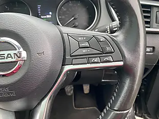 Used 2017 Nissan Qashqai N-Connecta Black - Interior and Exterior details 14