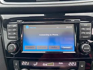 Used 2017 Nissan Qashqai N-Connecta Black - Interior and Exterior details 17