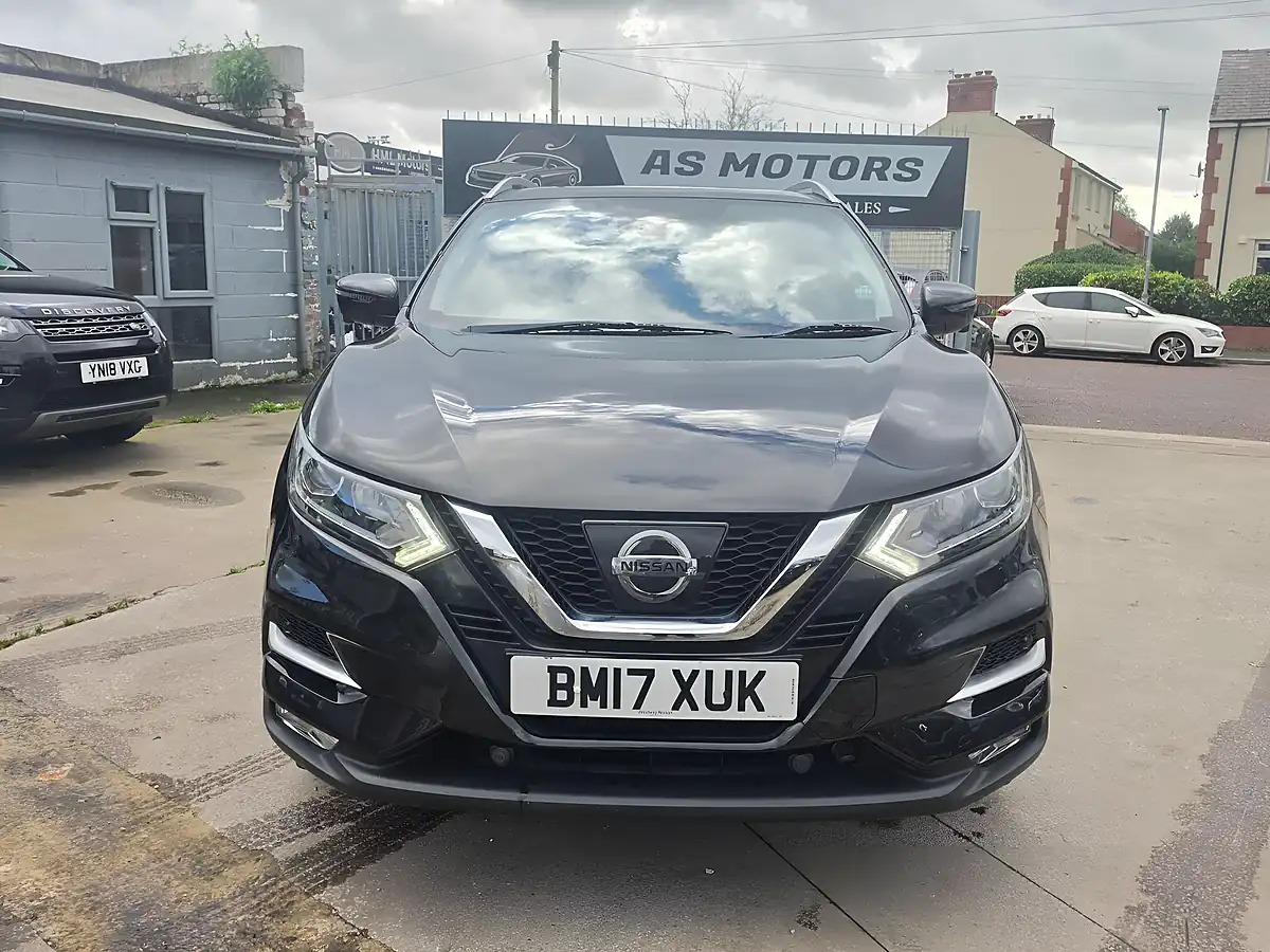 Used 2017 Nissan Qashqai N-Connecta Black - Interior and Exterior details 2