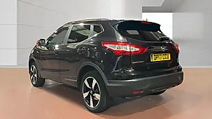 Used 2017 Nissan Qashqai N-Connecta Black - Interior and Exterior details 3