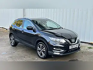 Used 2017 Nissan Qashqai N-Connecta Black - Interior and Exterior details 3