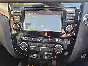 Used 2017 Nissan Qashqai N-Connecta Black - Interior and Exterior details 12