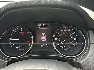 Used 2017 Nissan Qashqai N-Connecta Blade Silver - Interior and Exterior details 10