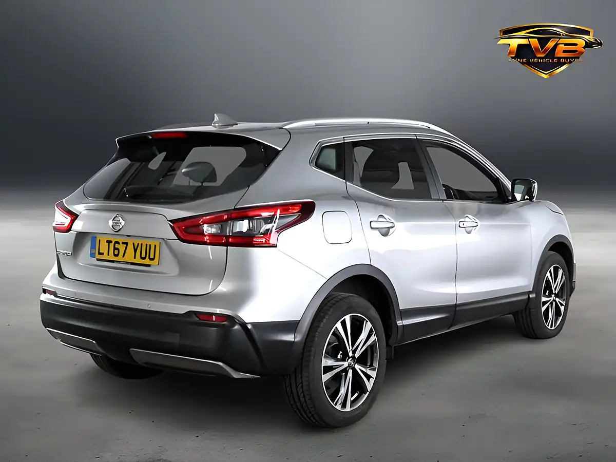 Used 2017 Nissan Qashqai N-Connecta Blade Silver - Interior and Exterior details 2