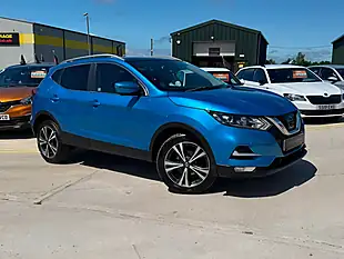 Used 2017 Nissan Qashqai N-Connecta Blue - Interior and Exterior details 2