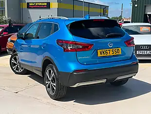 Used 2017 Nissan Qashqai N-Connecta Blue - Interior and Exterior details 7
