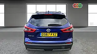 Used 2017 Nissan Qashqai N-Connecta Blue - Interior and Exterior details 5