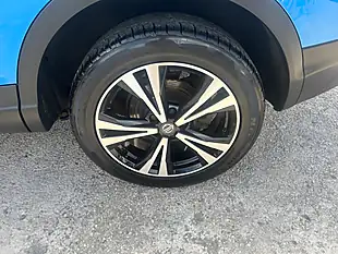 Used 2017 Nissan Qashqai N-Connecta Blue - Interior and Exterior details 18