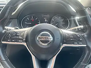 Used 2017 Nissan Qashqai N-Connecta Blue - Interior and Exterior details 7