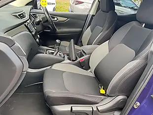 Used 2017 Nissan Qashqai N-Connecta Blue - Interior and Exterior details 13