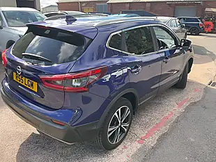 Used 2017 Nissan Qashqai N-Connecta Blue - Interior and Exterior details 2