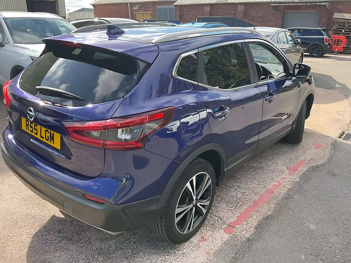Used 2017 Nissan Qashqai N-Connecta Blue - Interior and Exterior details 2