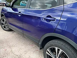 Used 2017 Nissan Qashqai N-Connecta Blue - Interior and Exterior details 5