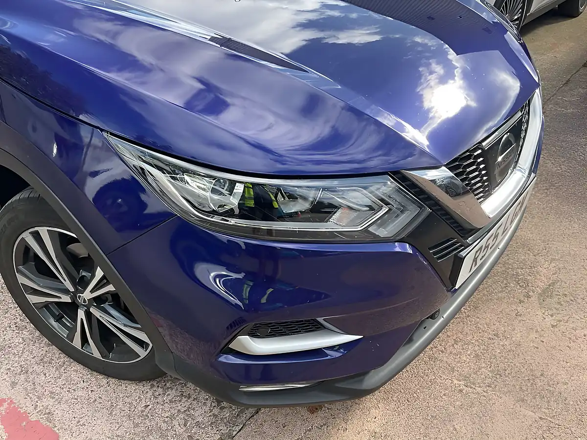 Used 2017 Nissan Qashqai N-Connecta Blue - Interior and Exterior details 6