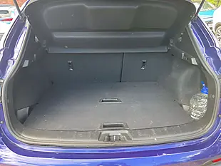 Used 2017 Nissan Qashqai N-Connecta Blue - Interior and Exterior details 9