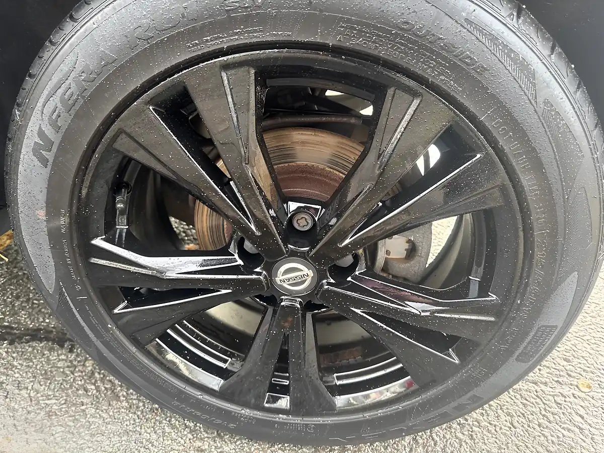 Used 2017 Nissan Qashqai N-Connecta Bronze - Interior and Exterior details 11