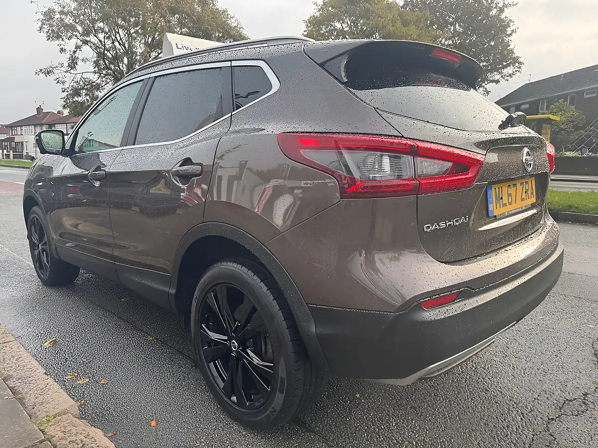 Used 2017 Nissan Qashqai N-Connecta Bronze - Interior and Exterior details 6